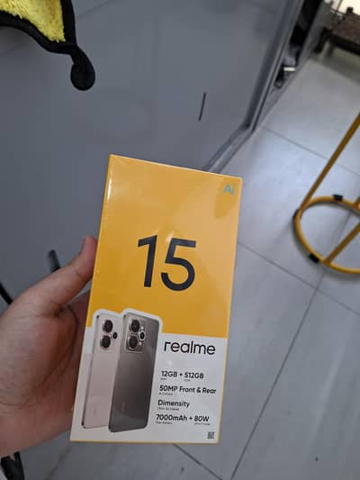 realme 15