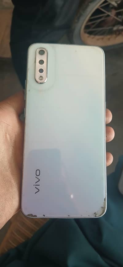vivo s1
