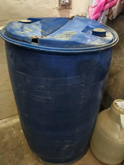 Plastic Water Tank / Drum 210–250 Liters for Sale – Good Condition