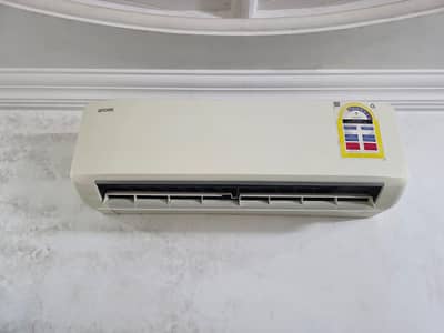 7 split ac for sale 6 pieces 1.5 ton york one is 2ton lg