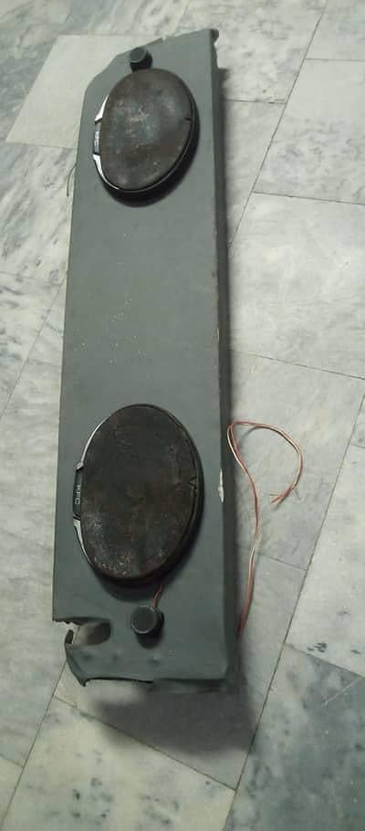 mehran/cultus Bluetooth speaker bass wala ha