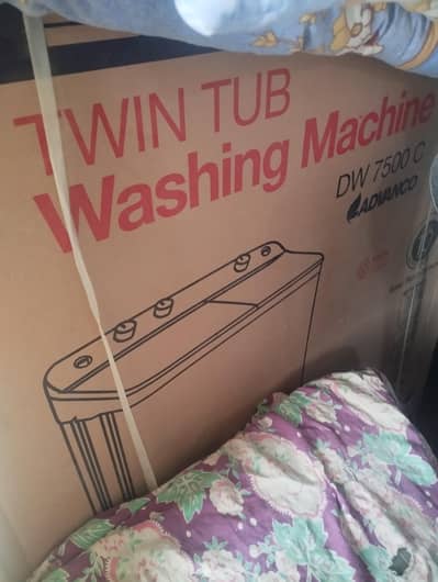 DOWLANC WASHING MACHINE