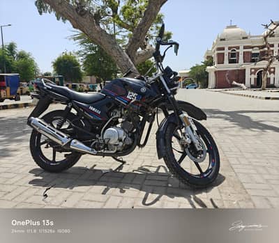 Yamaha YBR 125G 2023 | 22000 km driven | All Genuine | Urgent Sale