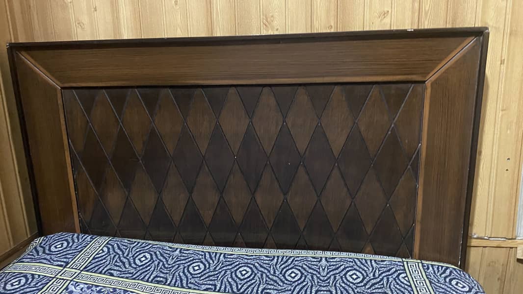 Single bed for house 4