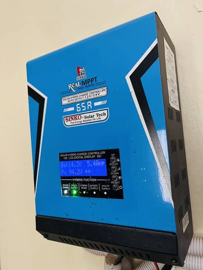 Solar hybrid charge controller MPPT
