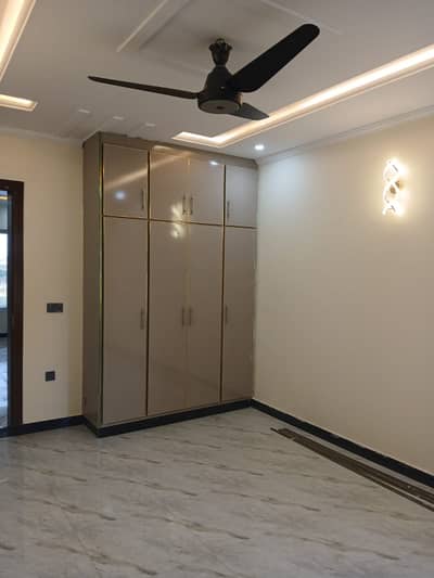 7 marla brad new house Avabiale in i-14/4