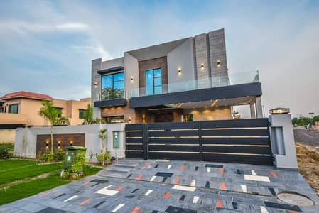 Elegant 1 Kanal Modern House | 5 Bed Luxury Living