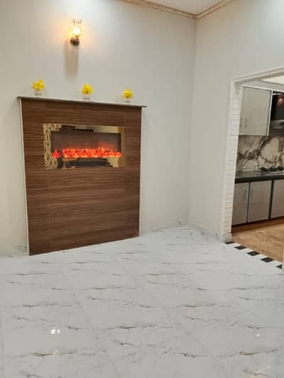 brand new luxury double story house for rent on bosan road adjust to mall of Multan