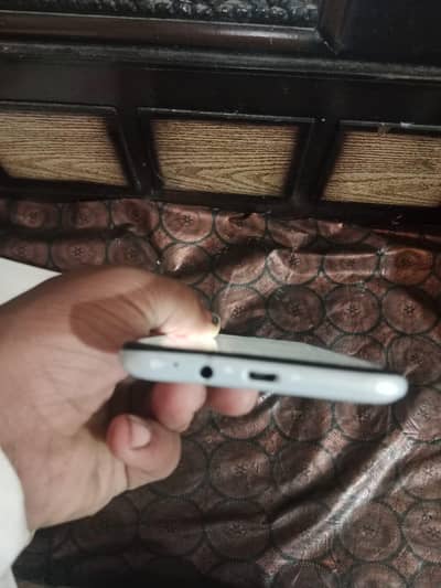 Tecno spark 6go 4 64