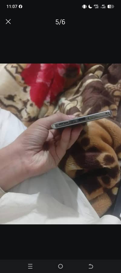 mubile bilkul ok hai 8 256 ram gb box available warranty 2 yah 3 month