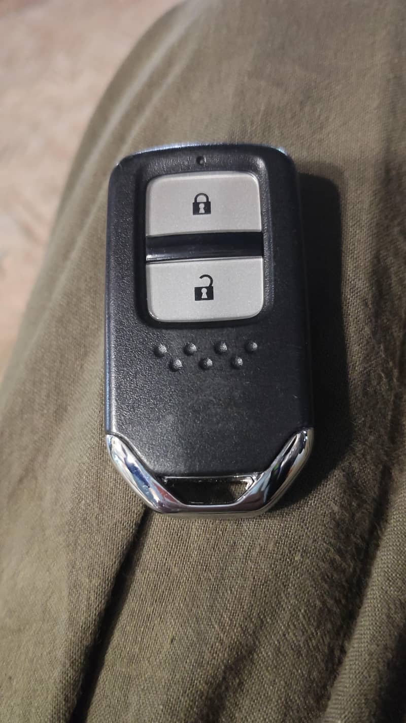 key maker/locksmith/car remote key programming 7