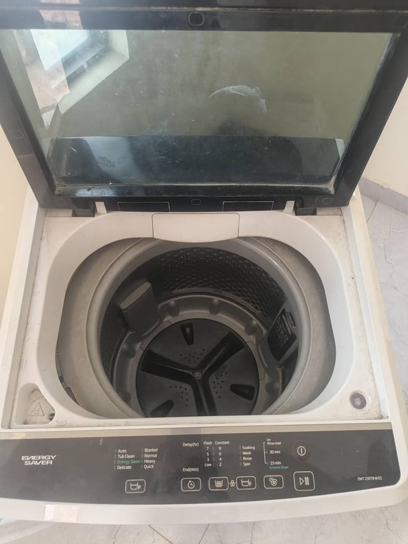 Dawlance Automatic Washing Machine 1