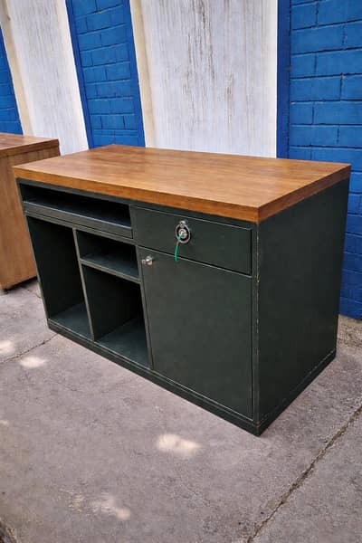 Computer Tables / Office Tables. Condition 9/10