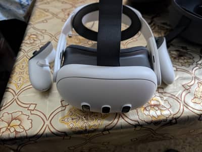Meta Quest 3 512GB with headstrap