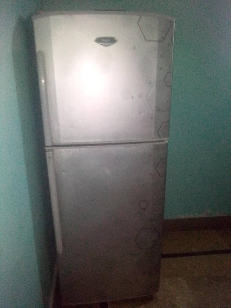refrigerator 0