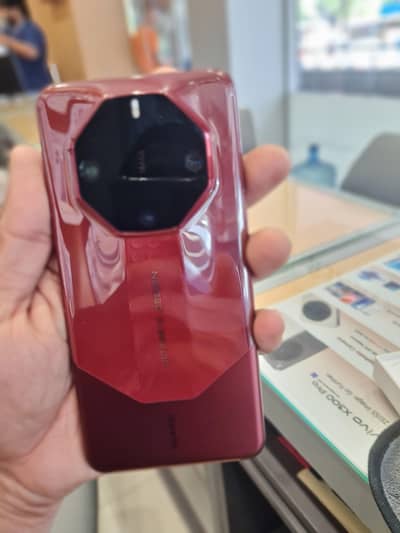 HUAWEI MATE 60 ULTIMATE DESIGN