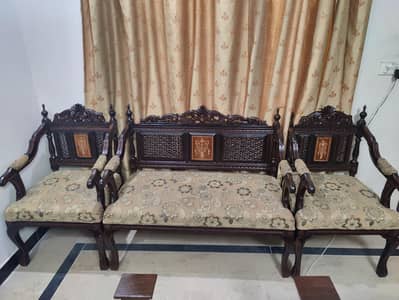 Pure Wooden Chinioti Sofa Set Excellent Condition