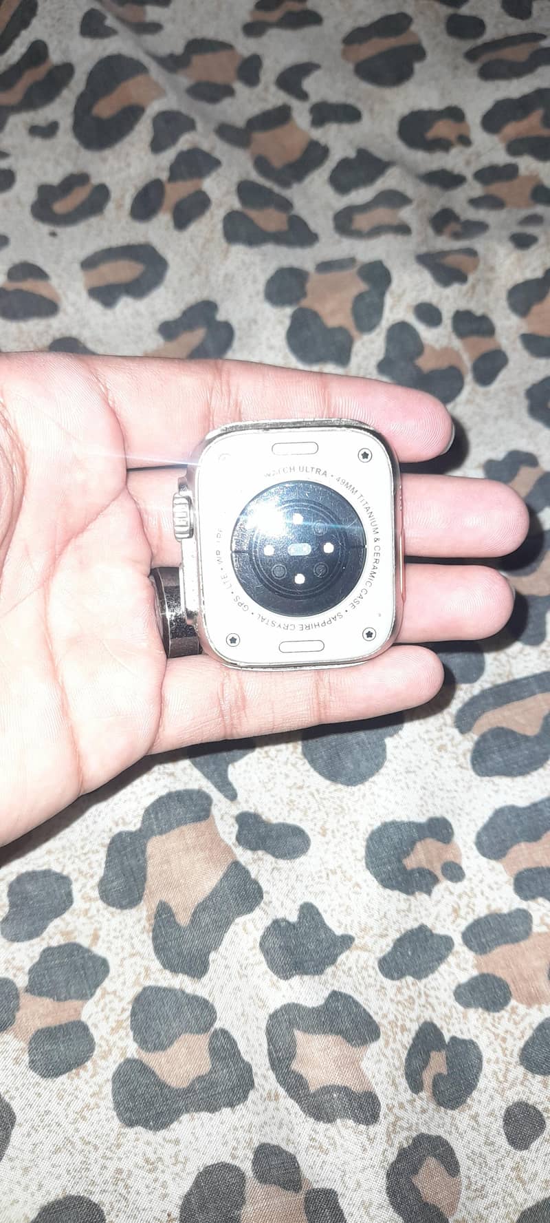 Good condition watch 4