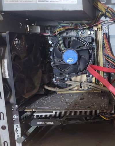 urgent sale xeon E31225v3 8 ram 128 gb SSD GTX 950 2 gb card