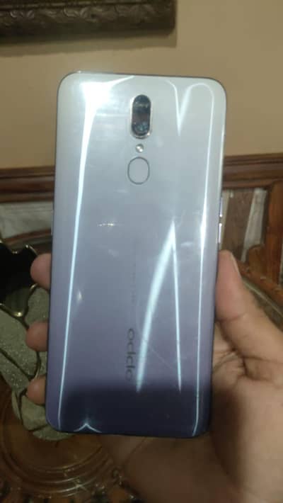 Oppo f11