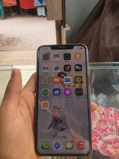 iPhone xs max factory unlock