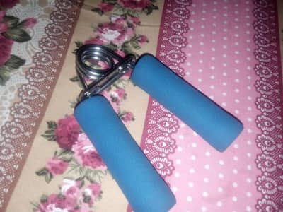 hand gripper in blue