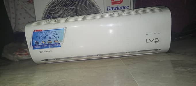 urgent for sale dawlance split ac 1 ton