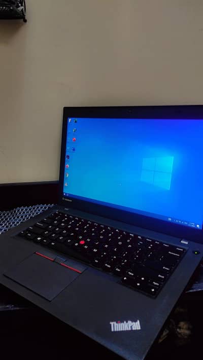ThinkPad Lenovo core i7 5th generation condition 10/10