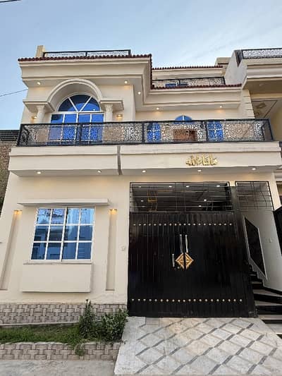 Prime Location Sufiyan Garden House Sized 5 Marla