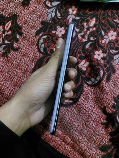 pannel me dot hy or low brightness par blink karta hy