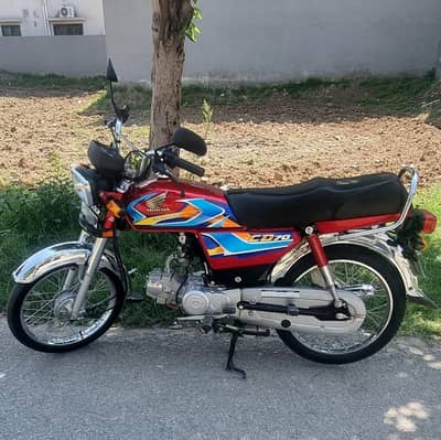 Altas Honda CD 70 (Red) 2026 sticker