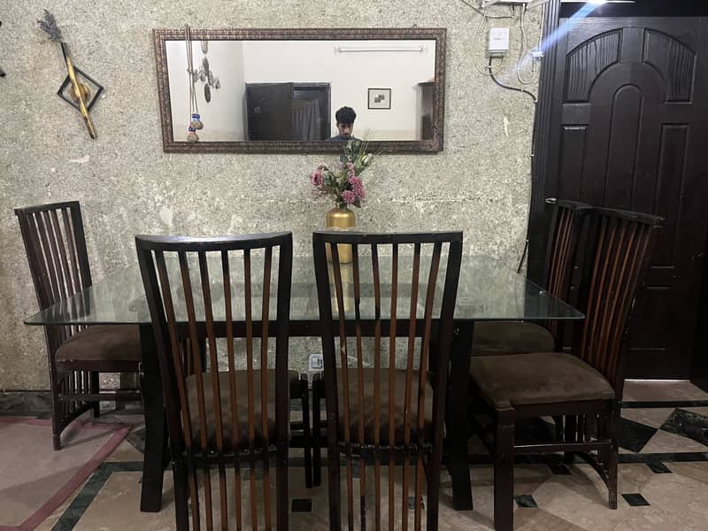Dining Table Set (5 Chairs) 0