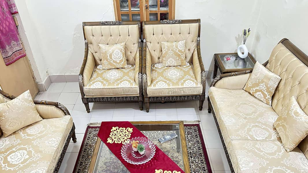 Five seater Sofa Set 0