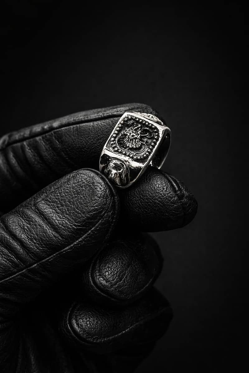 mens ring  0