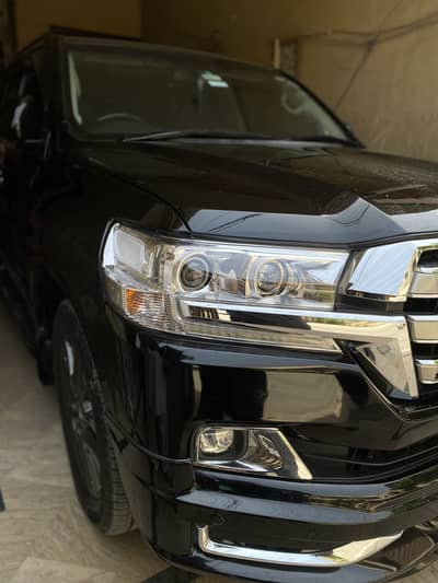 TOYOTA LAND CRUISER ZX