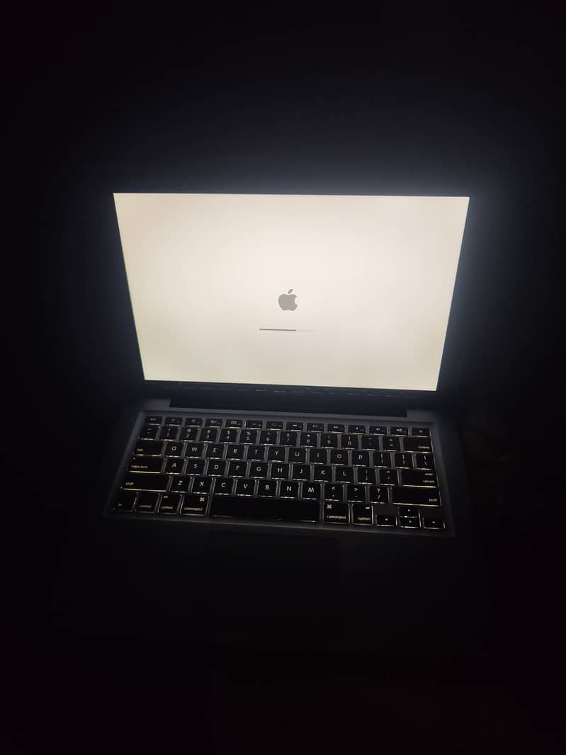 MacBook pro mid 2012 11