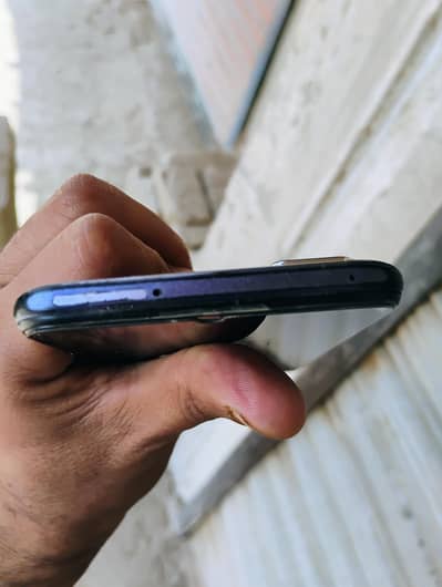 Vivo y51. . . 2020