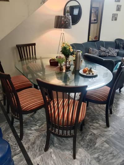Dinning table with 8 chairs set