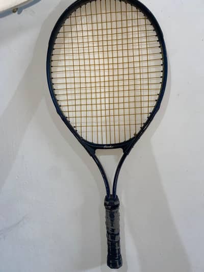 lawn tennis rackets