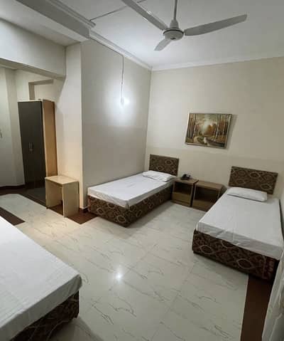 03334955366 Girls Hostel in Model Town