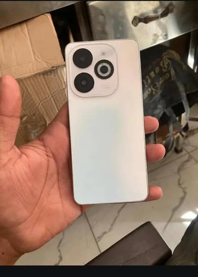 Infinix smart10pro 4gb 128gb only mobile white color