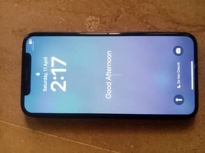 iPhone XS 64GB – Neat & Clean – Face ID OK – Smooth Performance