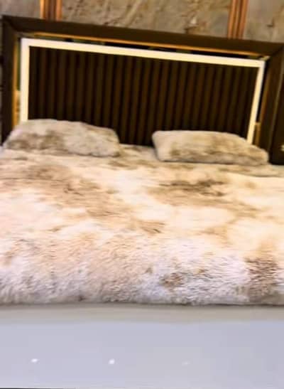 4-Piece Bedroom Furniture Set | 10/10 Condition | 2 Months Used