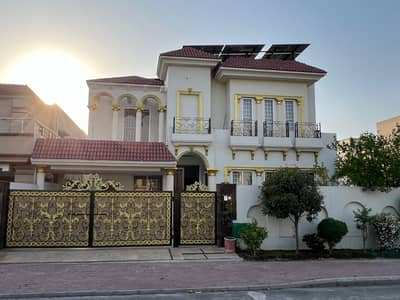 10 Marla Elegant House for Rent in Bahria Town