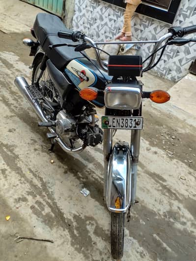 Biometric available hai bike all ok hai koi masla ni haii