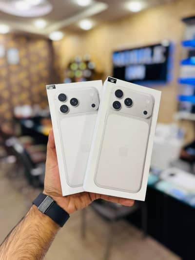 Brand New Box Pack Apple Iphone 17 Pro Max 256GB (JV) Silver SIM Lock