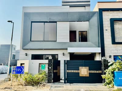 5.5 Marla Corner + Park Facing House For Sale In Bahria Orchard Lahore Prime Location