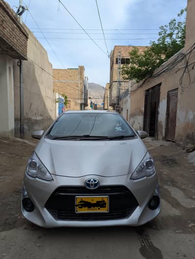 Home used car Aqua g grade