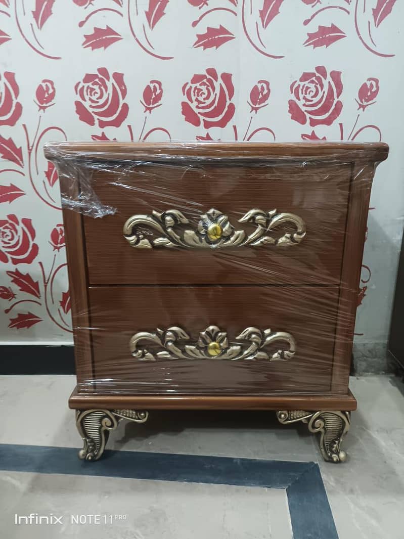 bed two site table 8