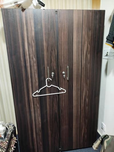 2 door wardrobe almari cupboard in excellent condition